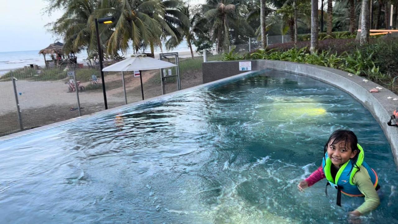 Apartment Dipantai Timurbay Seaview Grdfloor Private