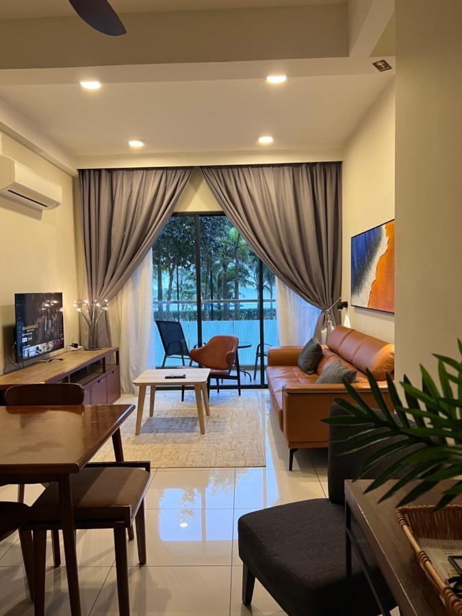 Apartment Dipantai Timurbay Seaview Grdfloor Private